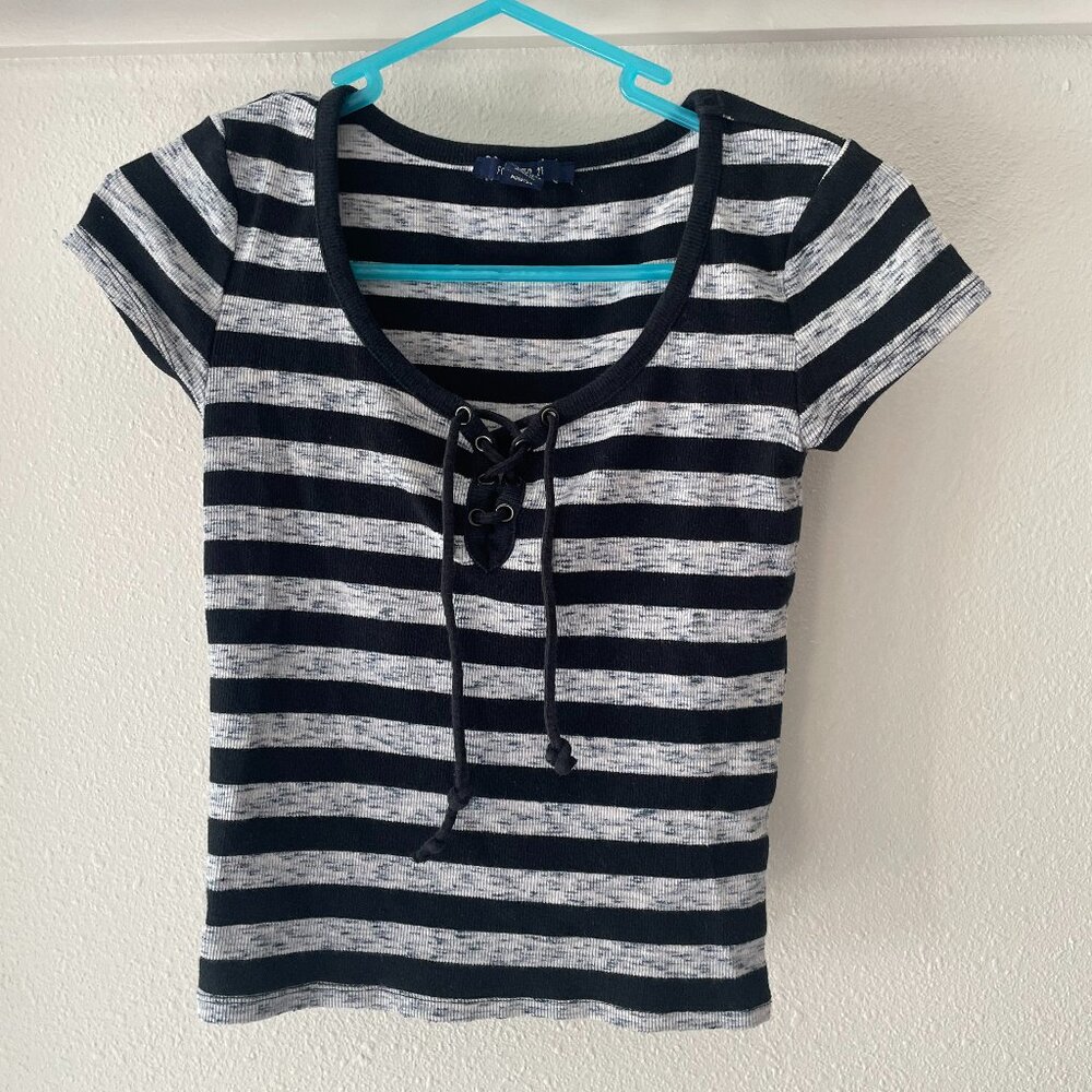 Forever 21 Black/Grey Striped T-Shirt Crop Top
